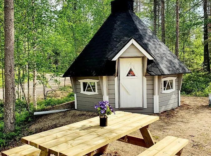 Saunatupa Tatil Evi *