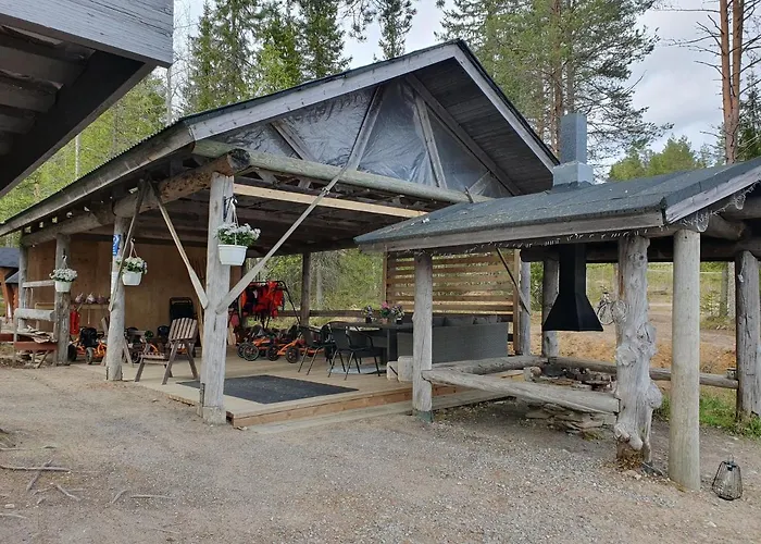 Saunatupa Tatil Evi *